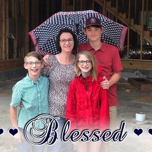 Meet your Posher, Stacy